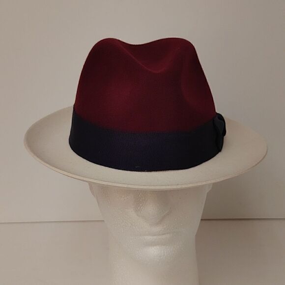 MENS MONTIQUE BURGUNDY-WHITE 2 1/4" WIDE BRIM 109% WOLL FELT FEDORA HAT. H82 - Picture 1 of 8